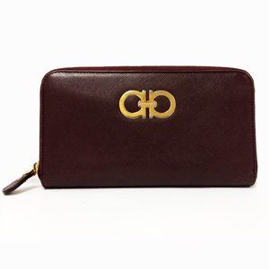 Salvatorte Ferragamo Double Gancio Oxblood Wallet